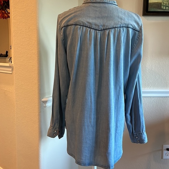 Soft Surroundings Long Sleeve Button Down Denim Tunic Blouse Size L - Picture 2 of 16